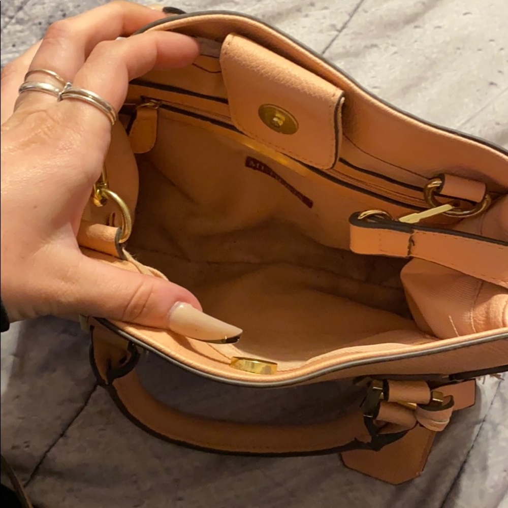 purse - Picture 2 of 2